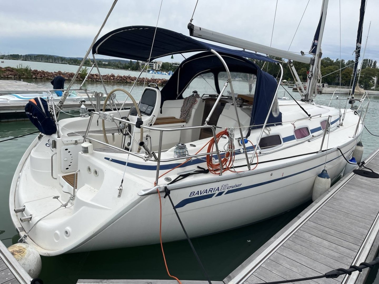 Bavaria 33 Cruiser Vitorláshajó (2007) – Teljesen makuláltlan, kompromisszummentes állapot!